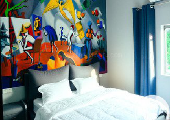 东阳对于酒店的墙体彩绘而言更注重哪些方面？