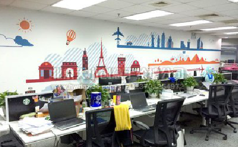 东阳教你设计办公室墙绘的方法。