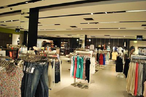 东阳商场里的店面怎么装修？